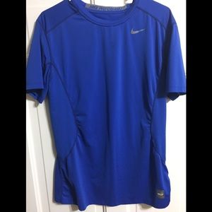 Mens Nike Dry Fit meterial T-Shirt